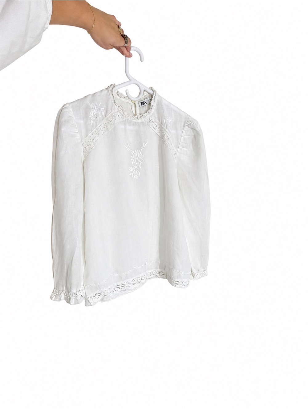 Zara White Embroidered Lace High-Neck Blouse Size L